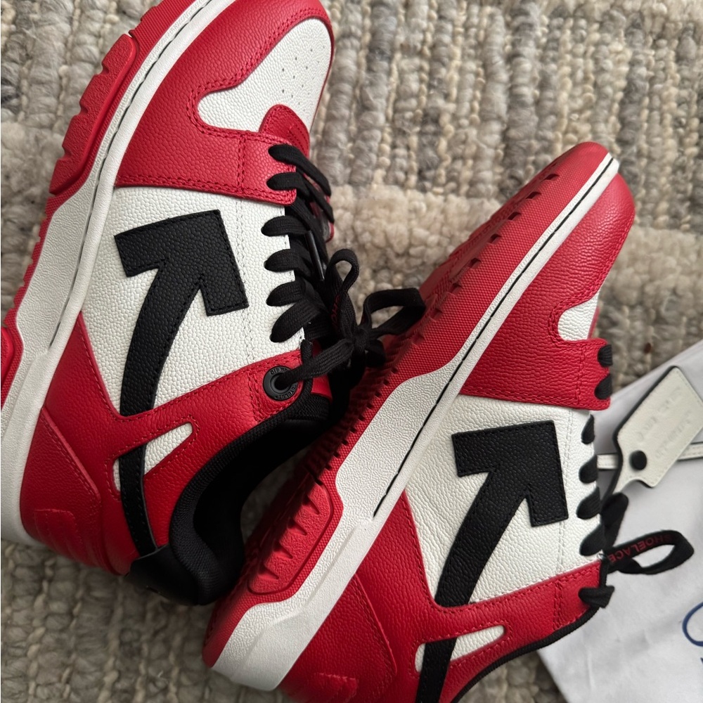 Off-White Red and White Men's Sneakers